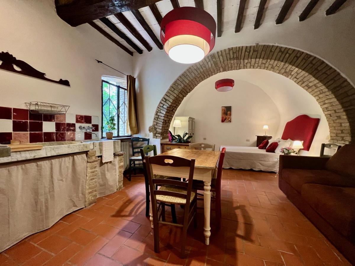 Le Fonti Di San Gimignano Apartment ภายนอก รูปภาพ
